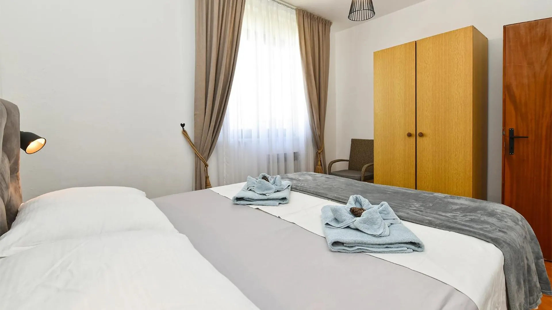 Apartment Dragana 1490 Fazana 0*,